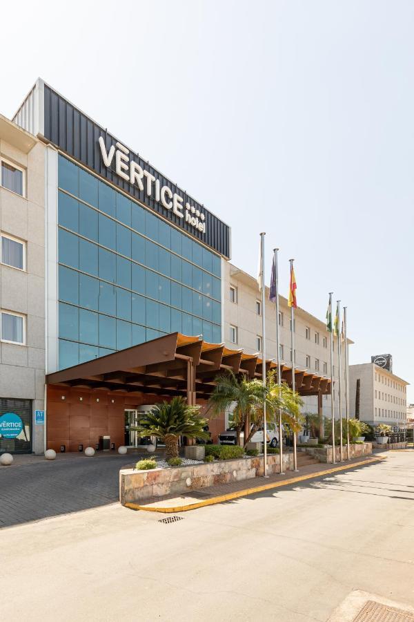 Apartment With Free Parking And Pool Bormujos Bagian luar foto
